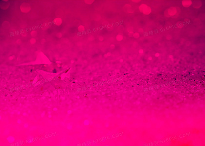 免费观影通道：解锁世间繁华只因你中的繁华与孤独叙事